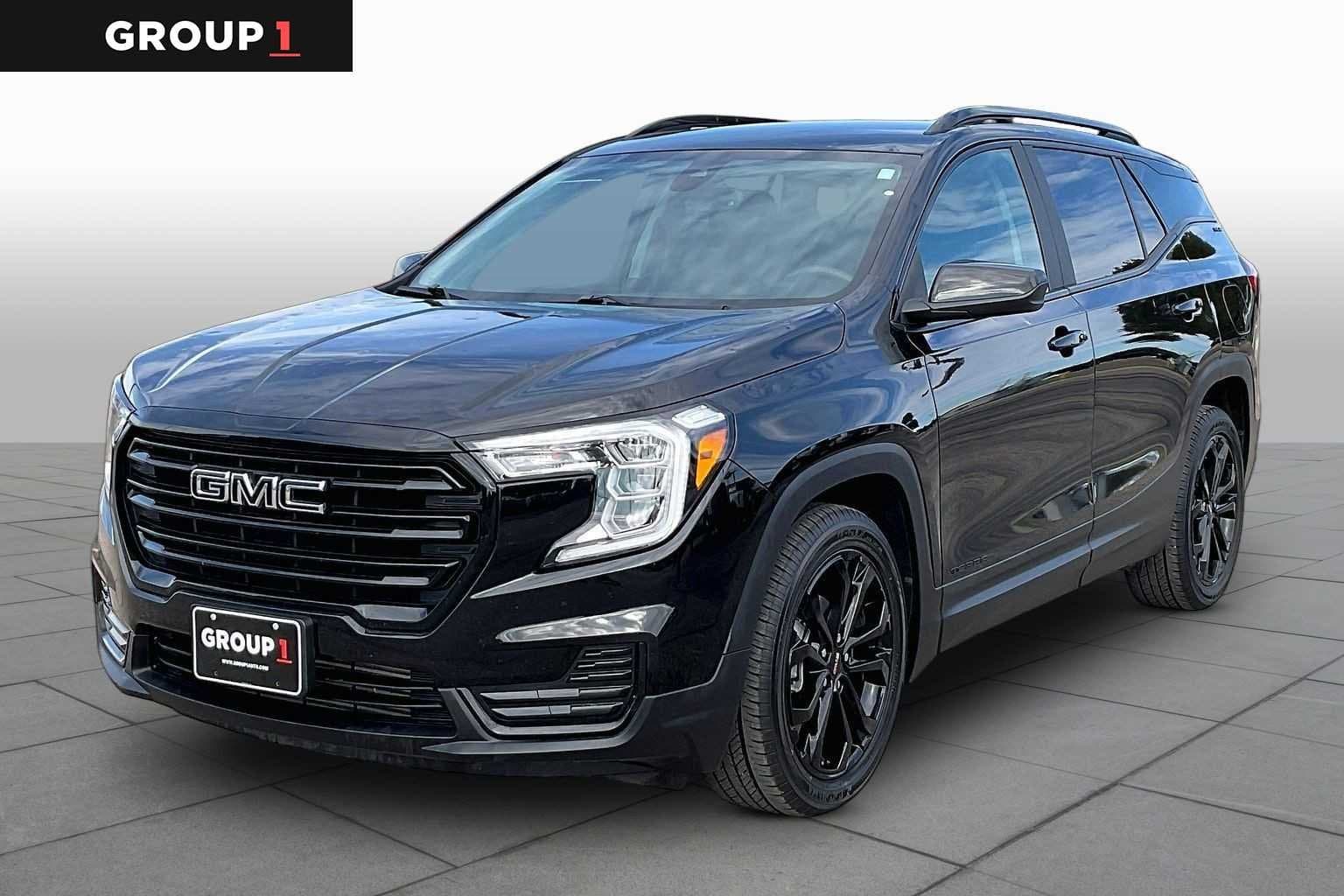 2022 GMC Terrain SLE — photo 1 of 33