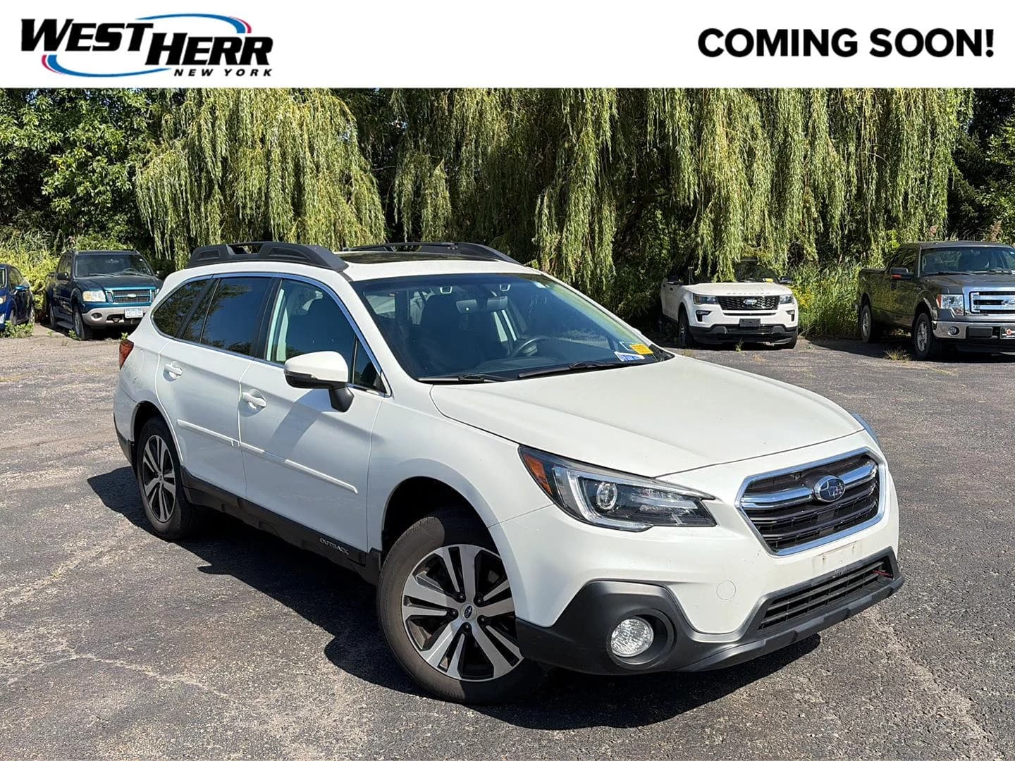2019 Subaru Outback Limited — photo 1 of 10