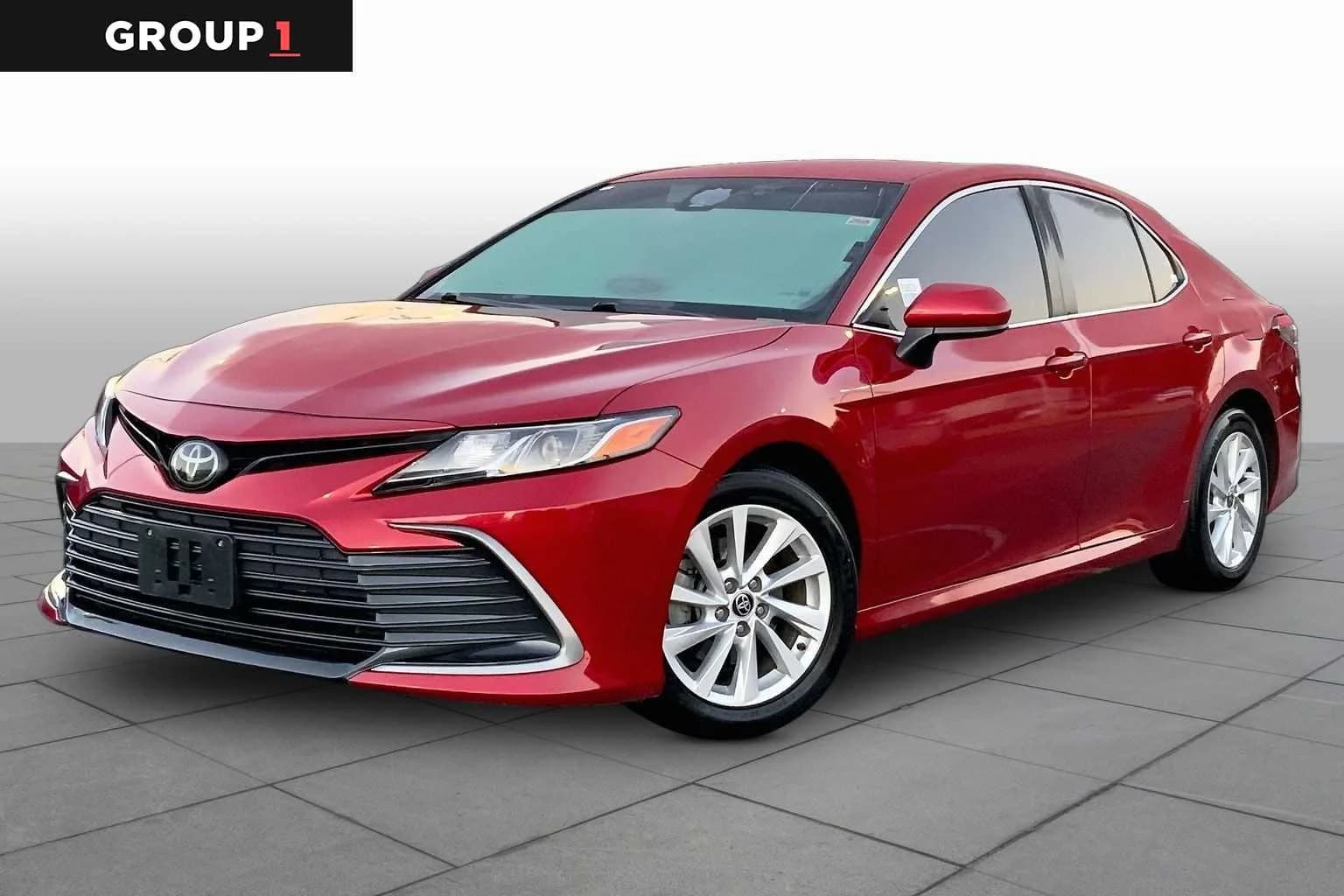2023 Toyota Camry LE — photo 1 of 18