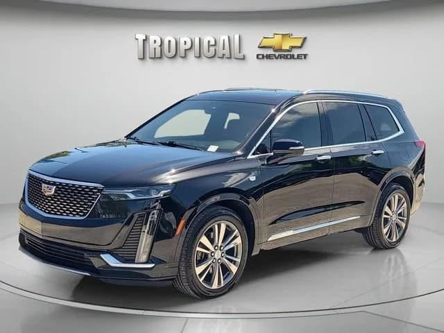 2020 Cadillac XT6 FWD Premium Luxury — photo 1 of 39
