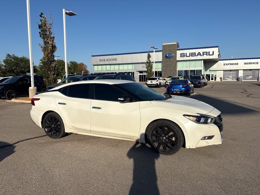 2017 Nissan Maxima SR — photo 1 of 7