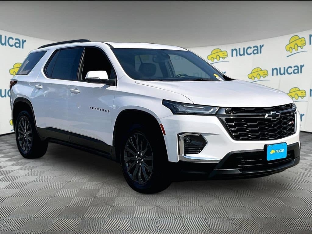 2023 Chevrolet Traverse RS — photo 1 of 37