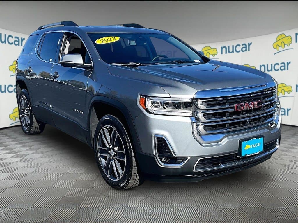 2023 GMC Acadia SLT — photo 1 of 37
