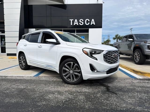 2020 GMC Terrain Denali — photo 1 of 30