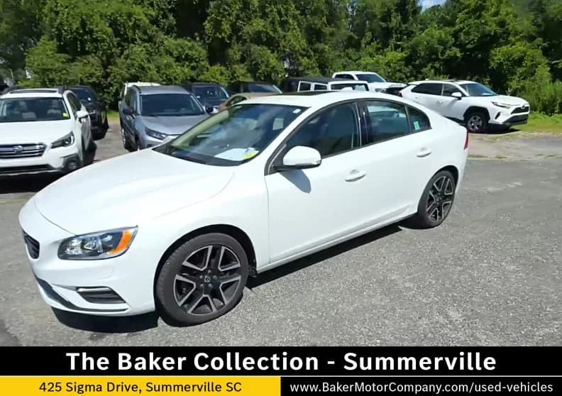 2018 Volvo S60 Dynamic — photo 1 of 5