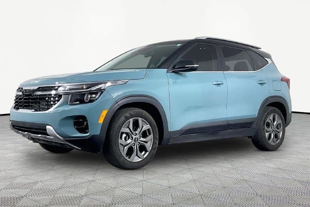 2024 Kia Seltos S — photo 1 of 4