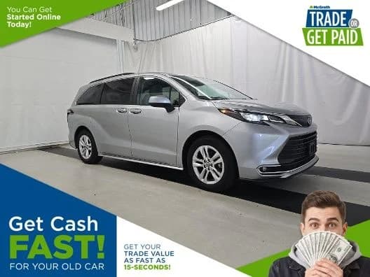 2024 Toyota Sienna XLE — photo 1 of 14