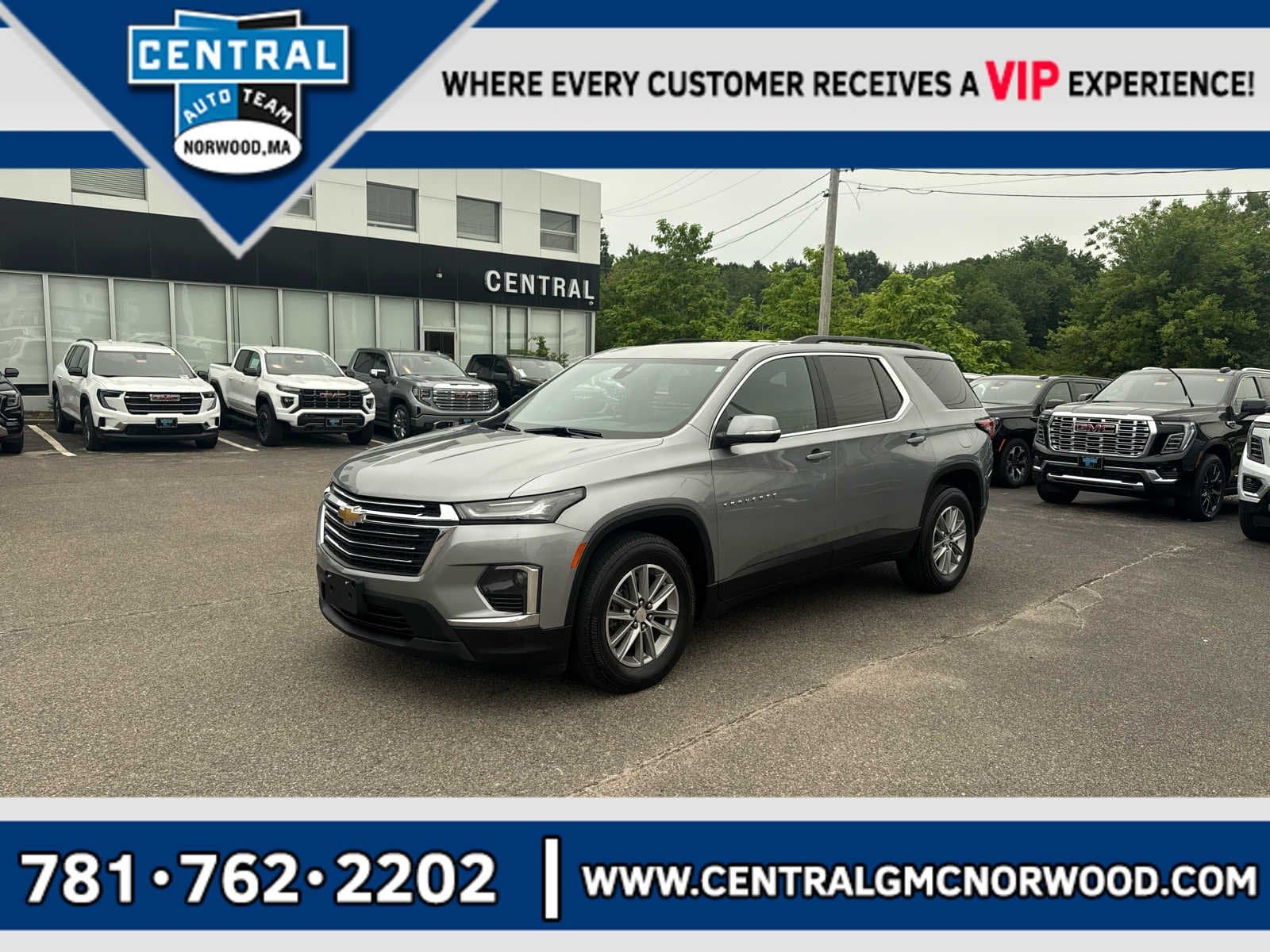 2023 Chevrolet Traverse LT Cloth — photo 1 of 22