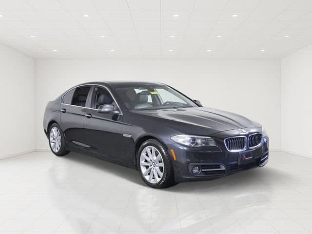 2016 BMW 5 Series 535i xDrive — photo 1 of 31