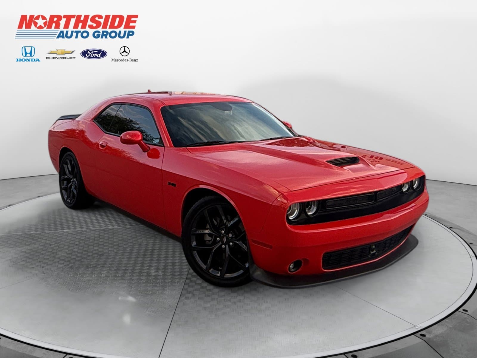 2023 Dodge Challenger R/T — photo 1 of 25
