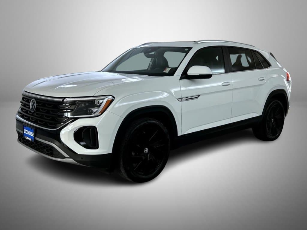 2024 Volkswagen Atlas Cross Sport 2.0T SE w/Technology — photo 1 of 24
