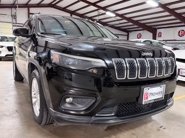 2022 Jeep Cherokee Latitude Lux — photo 1 of 8