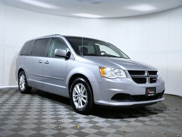 2016 Dodge Grand Caravan SXT — photo 1 of 25