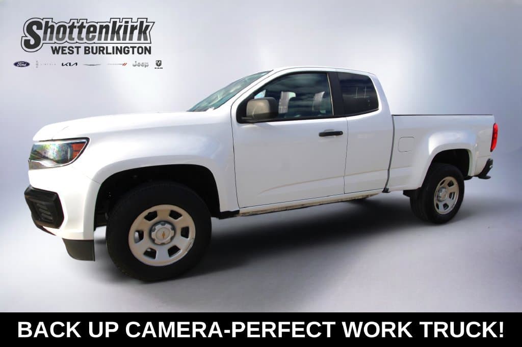 2022 Chevrolet Colorado Base — photo 1 of 34