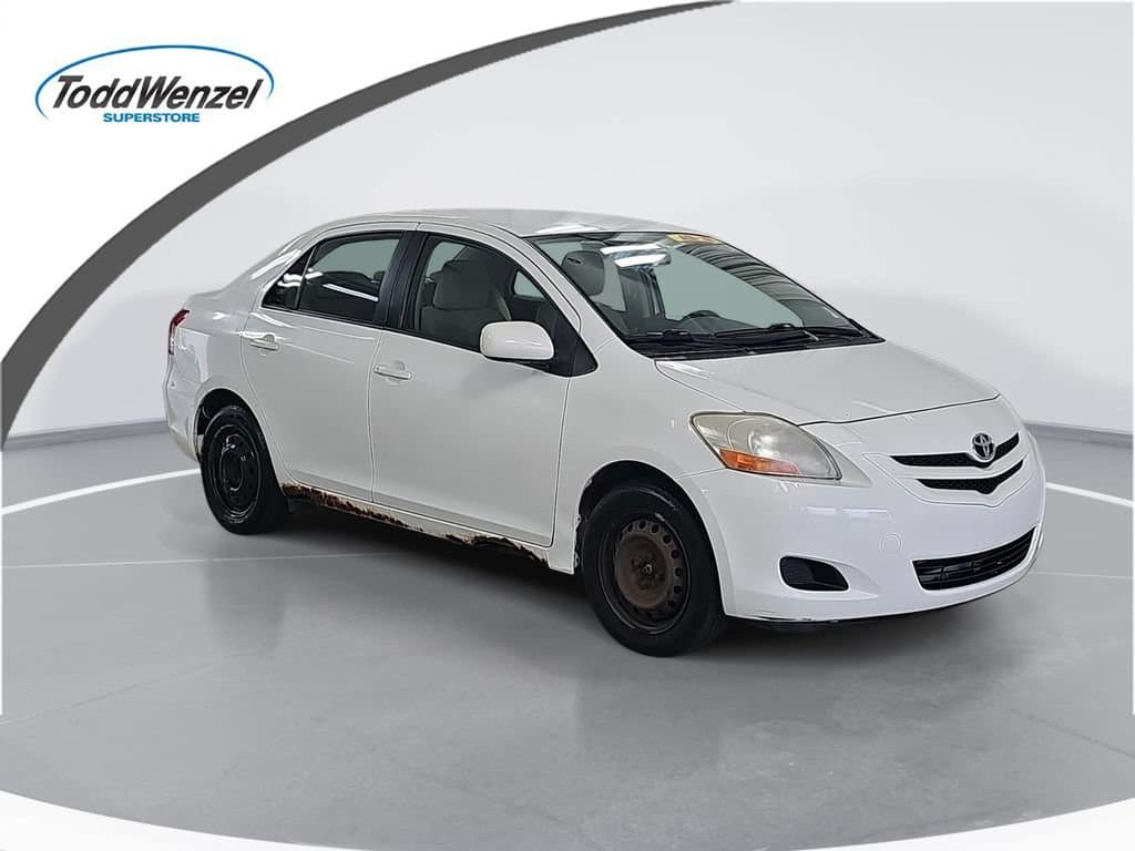 2007 Toyota Yaris Base — photo 1 of 36