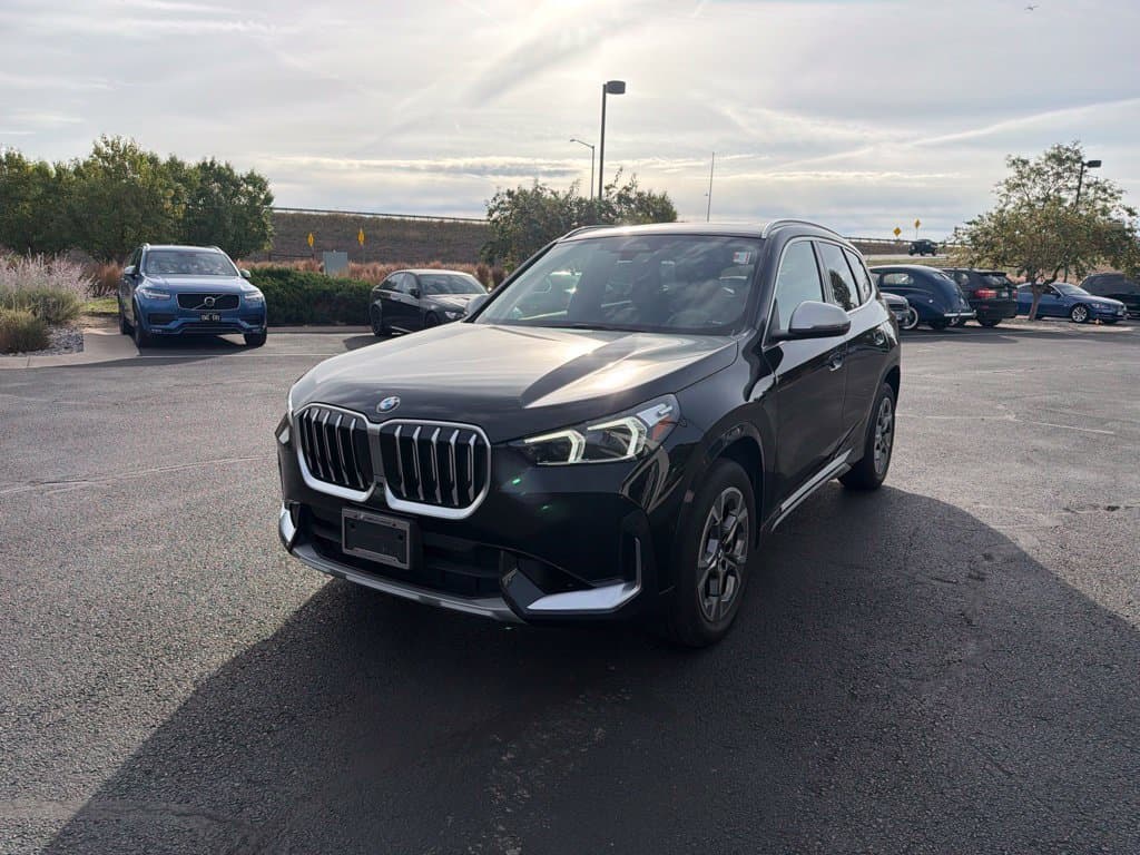 2024 BMW X1 xDrive28i — photo 1 of 15