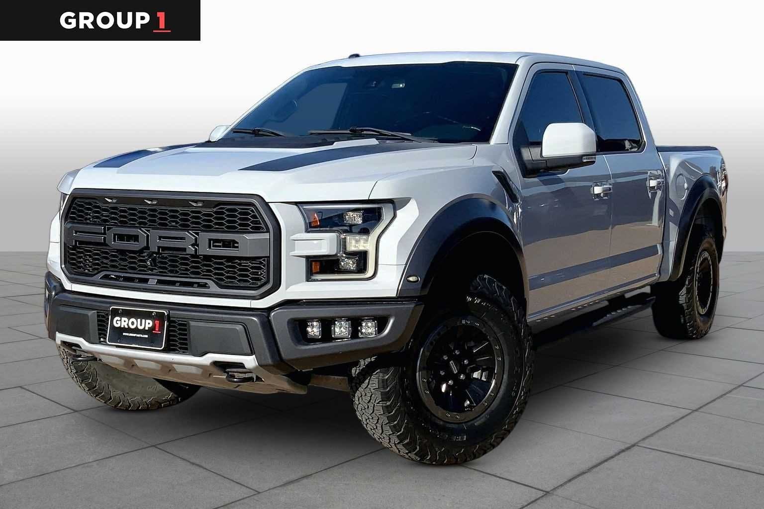 2017 Ford F-150 Raptor — photo 1 of 36