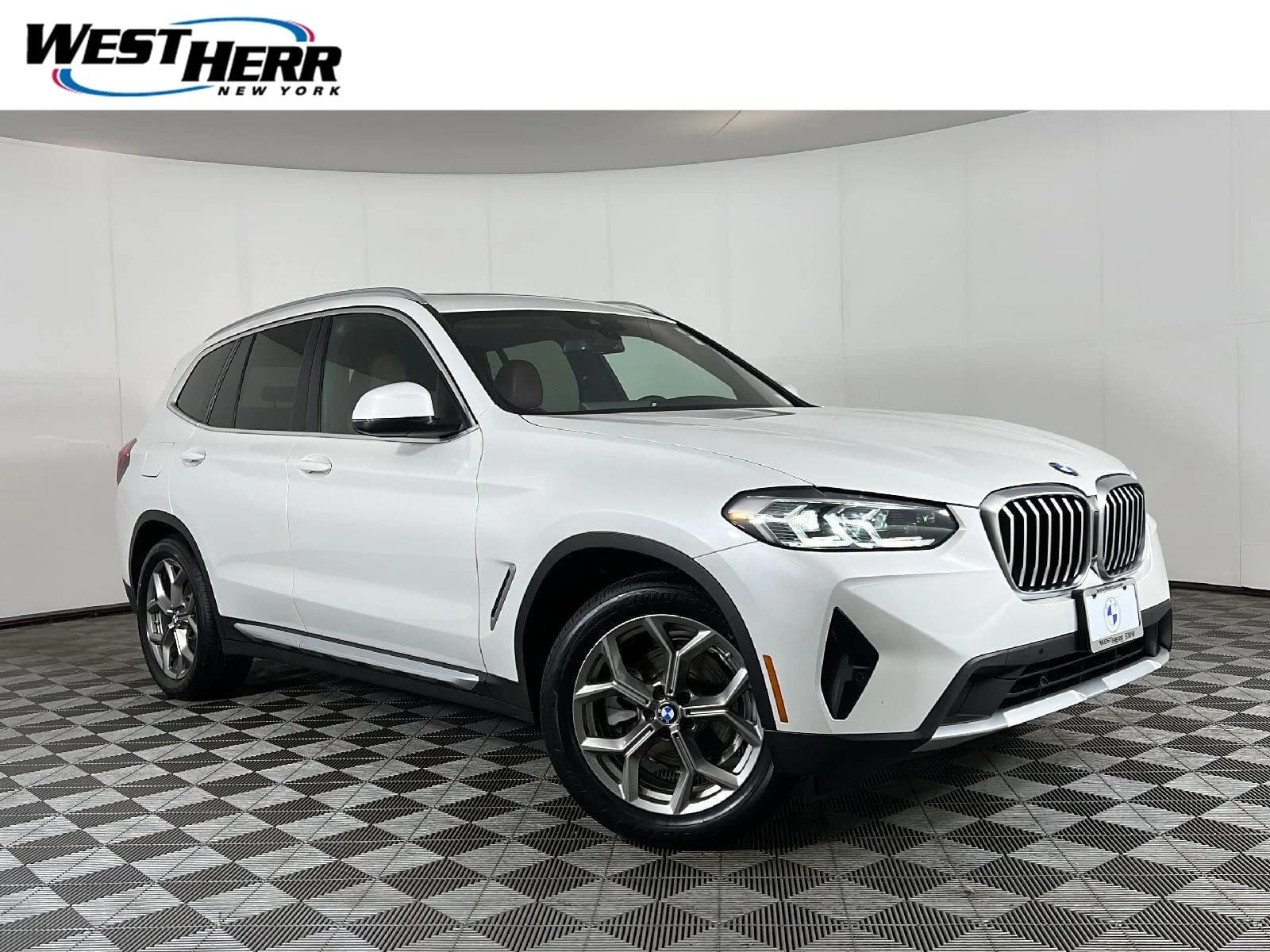 2022 BMW X3 xDrive30i — photo 1 of 29