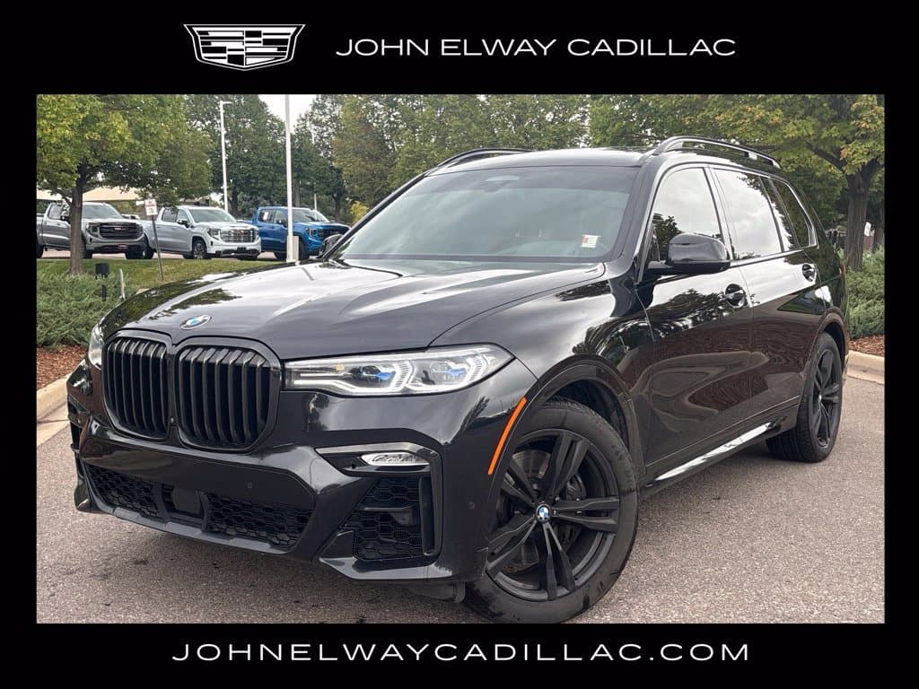 2021 BMW X7 M50i — photo 1 of 28