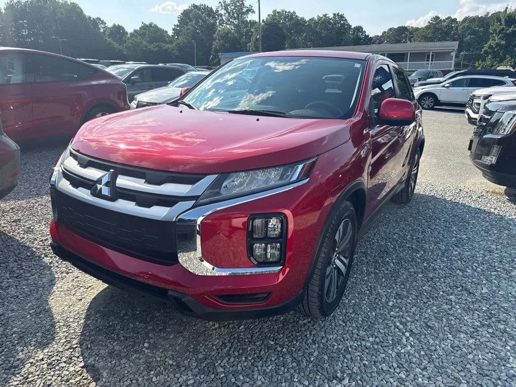 2024 Mitsubishi Outlander Sport 2.0 ES — photo 1 of 4