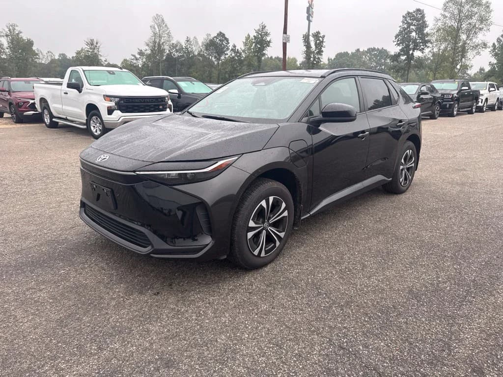 2023 Toyota bZ4X XLE — photo 1 of 14