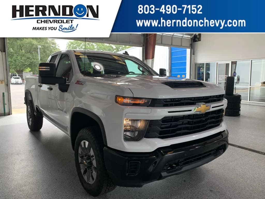 2026 Chevrolet Silverado 2500 HD Custom — photo 1 of 28