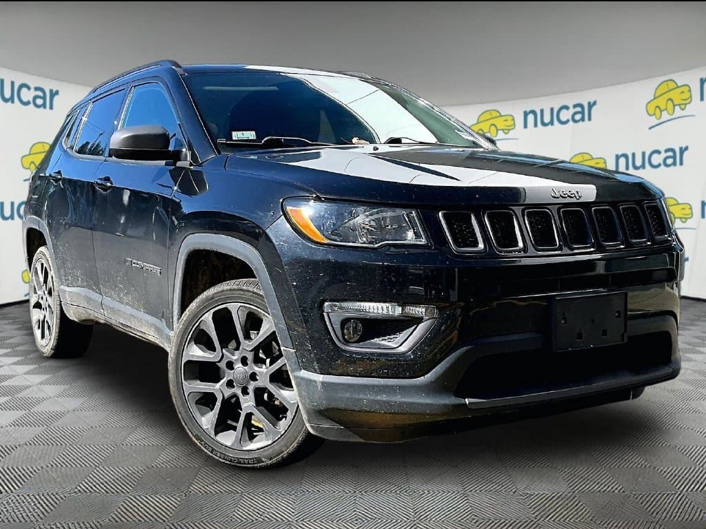 2021 Jeep Compass Base — photo 1 of 10
