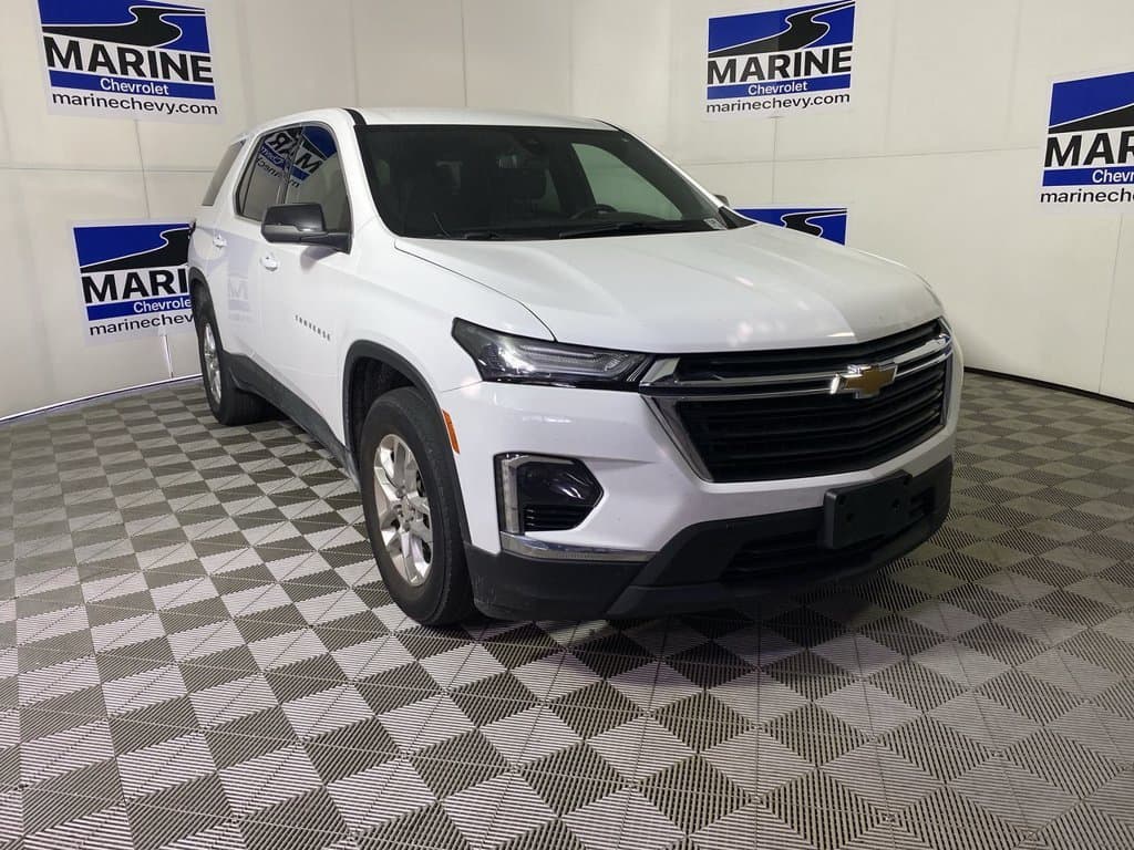 2023 Chevrolet Traverse LS — photo 1 of 20