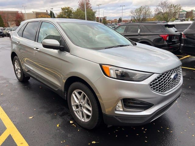 2024 Ford Edge SEL — photo 1 of 8