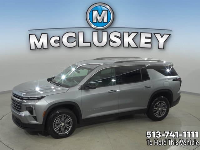 2026 Chevrolet Traverse AWD LT — photo 1 of 42