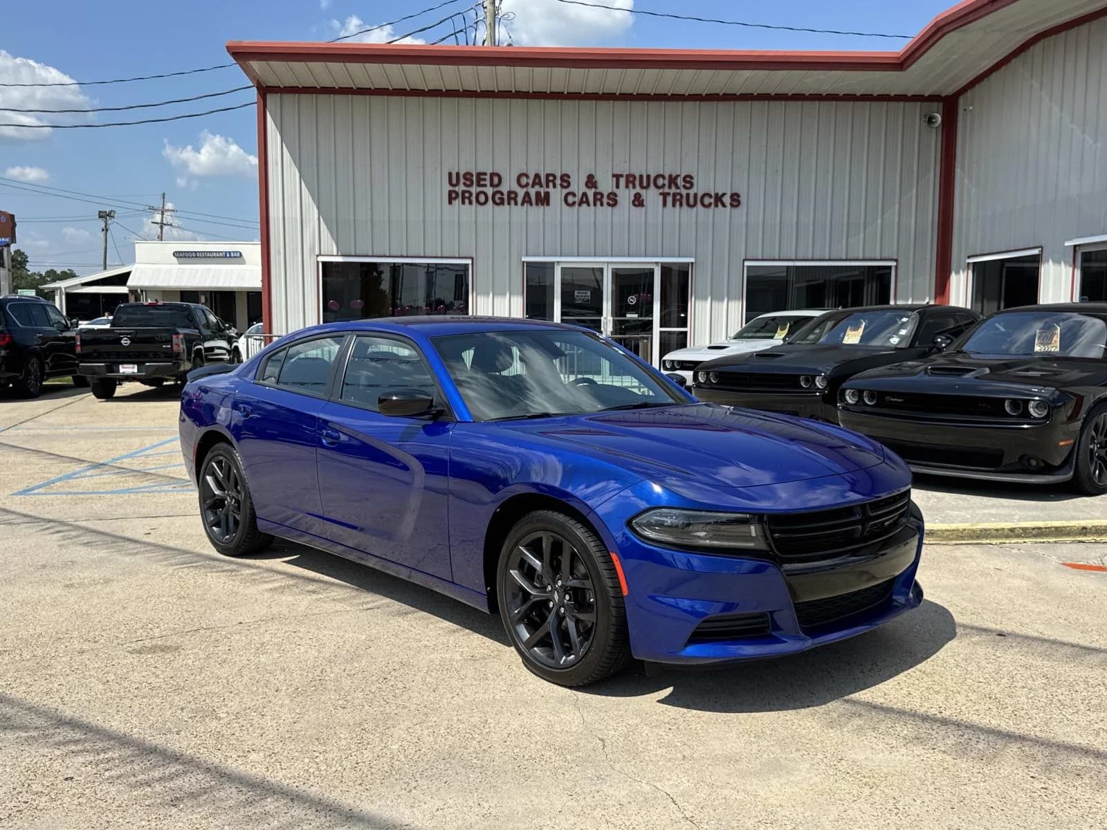 2022 Dodge Charger SXT — photo 1 of 27