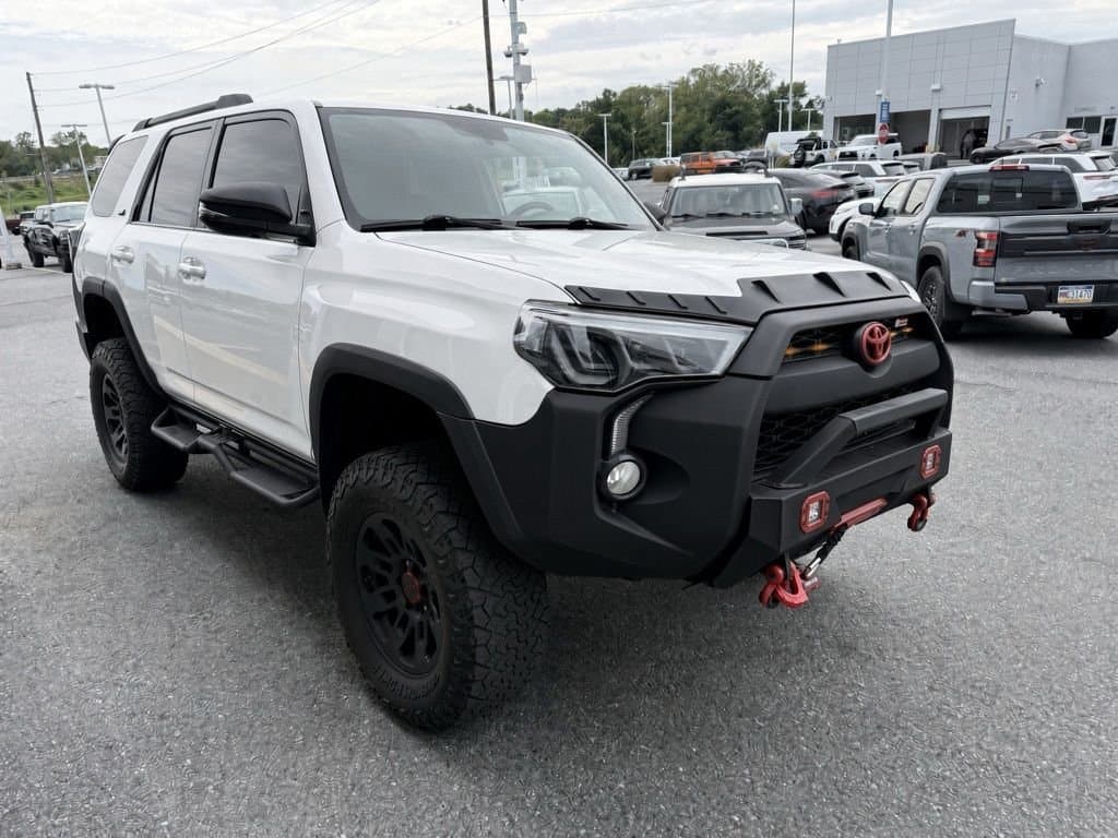 2016 Toyota 4Runner SR5 Premium — photo 1 of 13