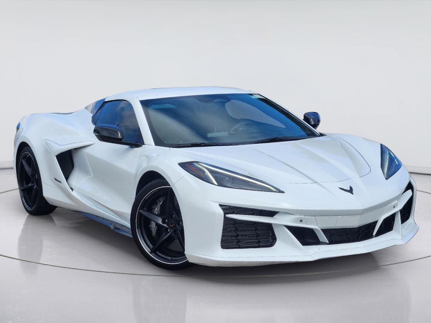 2025 Chevrolet Corvette 3LZ — photo 1 of 32