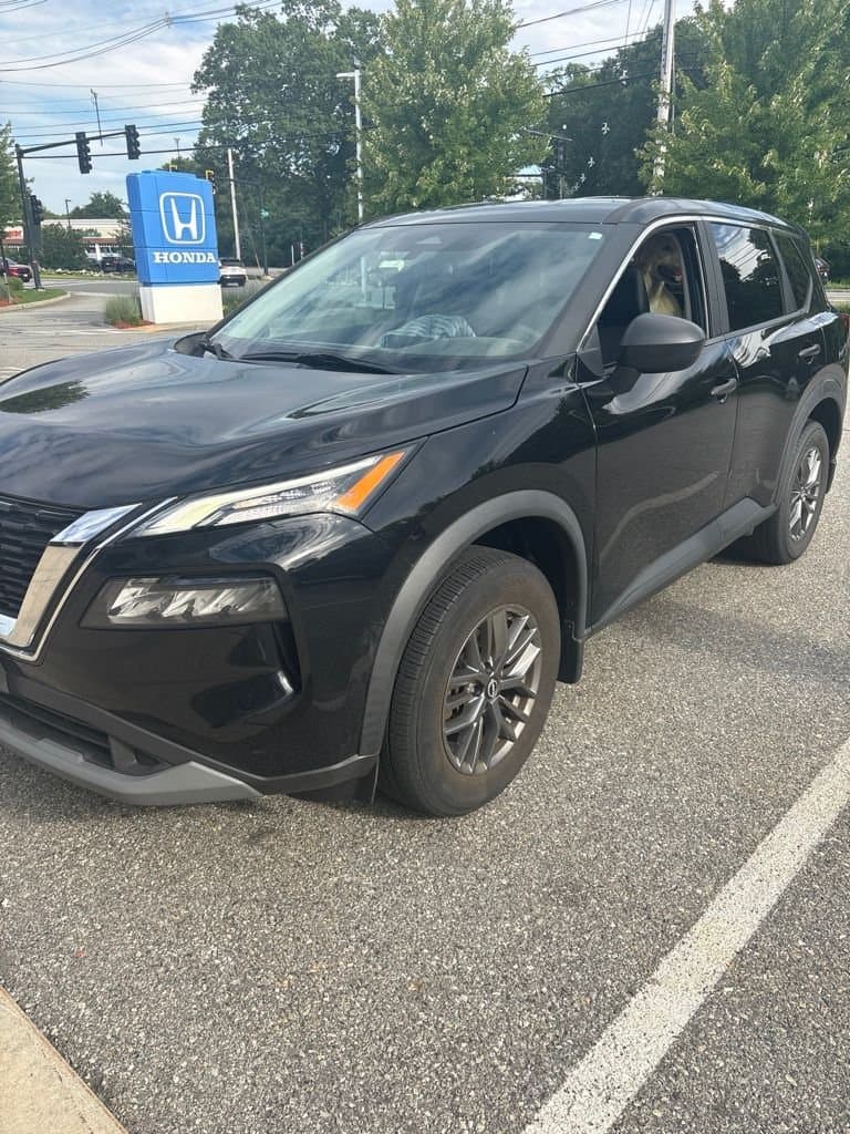 2023 Nissan Rogue S — photo 1 of 6