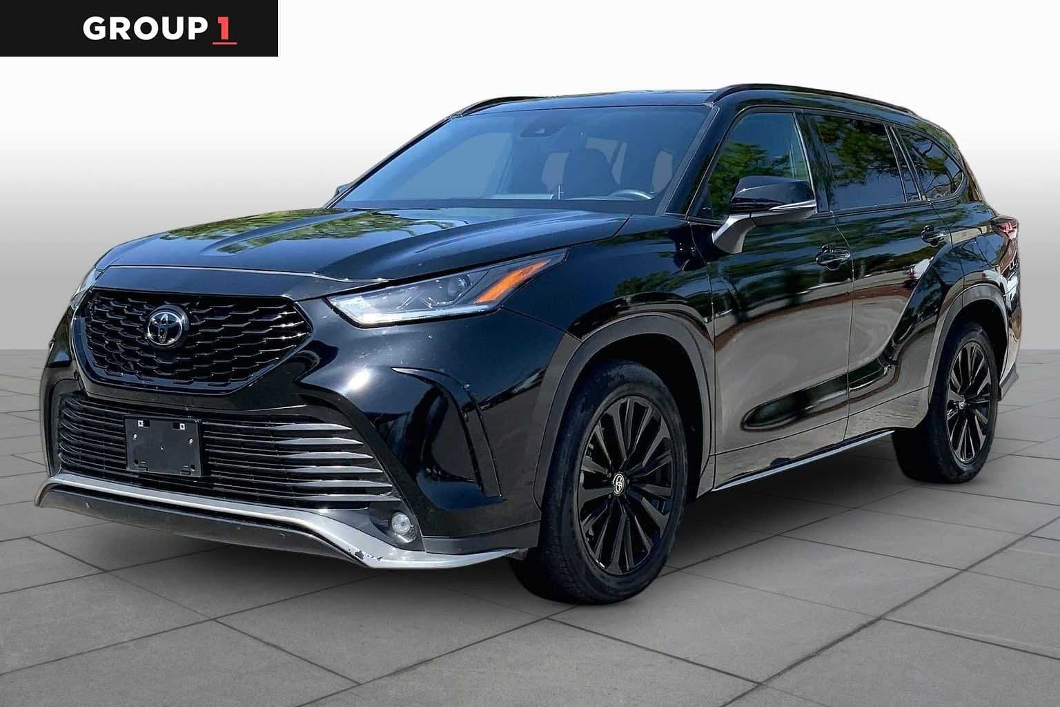2025 Toyota Highlander XSE — photo 1 of 37