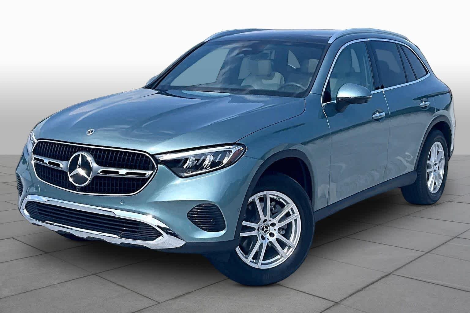 2026 Mercedes-Benz GLC 300 GLC 300 — photo 1 of 31