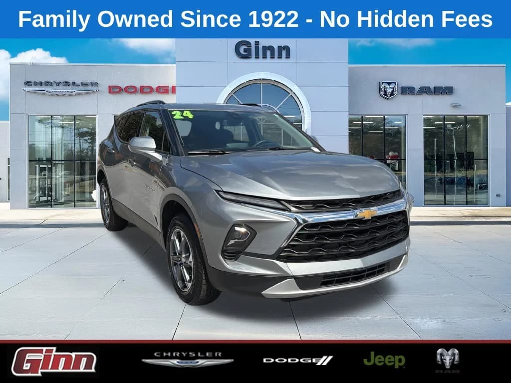2024 Chevrolet Blazer LT — photo 1 of 33