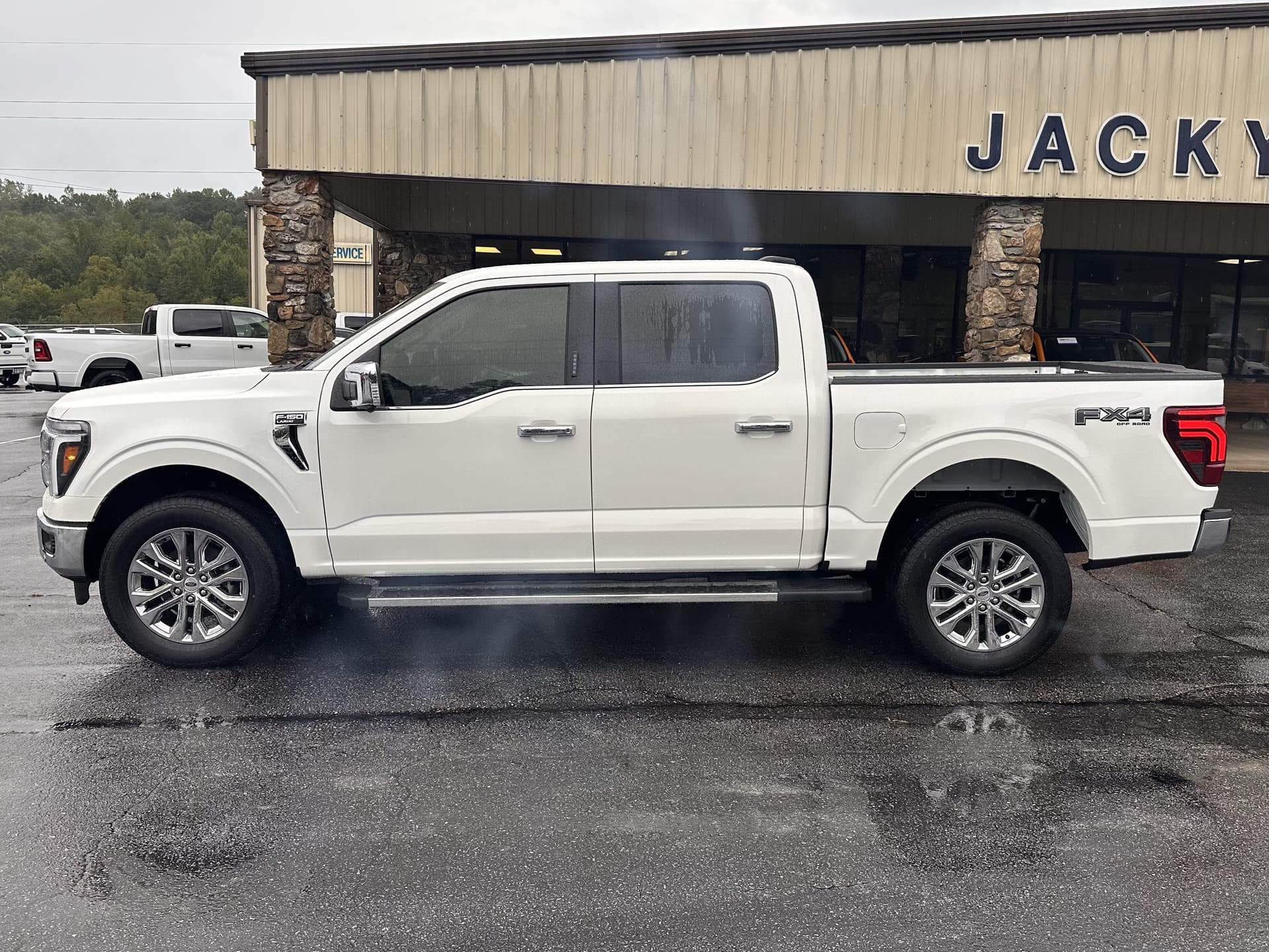 2026 Ford F-150 LARIAT — photo 1 of 30