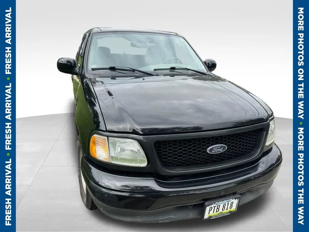 2003 Ford F-150 XL — photo 1 of 6