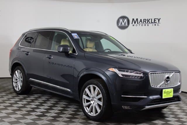2017 Volvo XC90 Inscription — photo 1 of 47