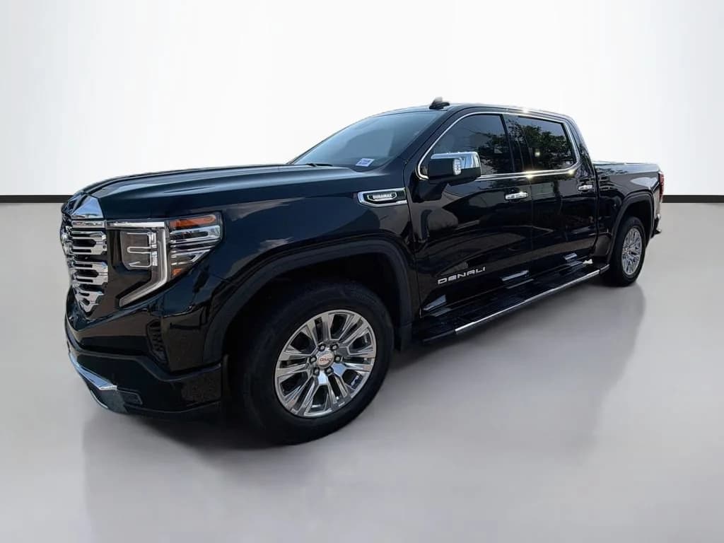 2024 GMC Sierra 1500 Denali — photo 1 of 33