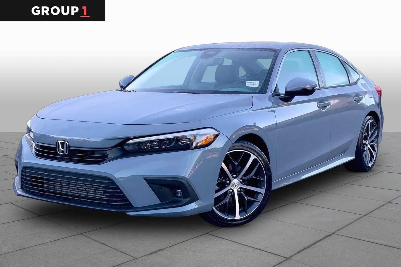 2024 Honda Civic Sedan Touring — photo 1 of 29