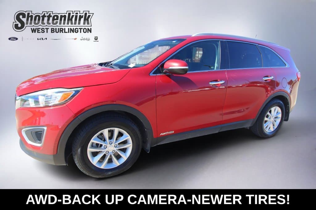 2017 Kia Sorento LX — photo 1 of 34