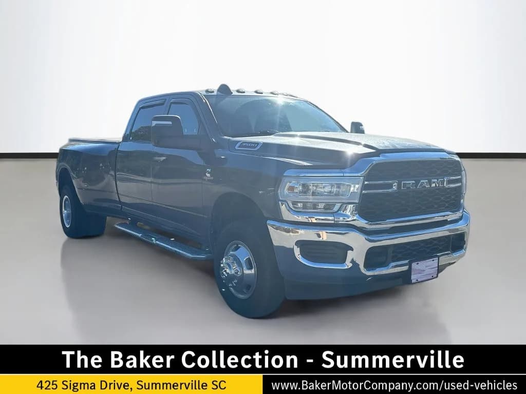 2023 RAM 3500 Tradesman — photo 1 of 37