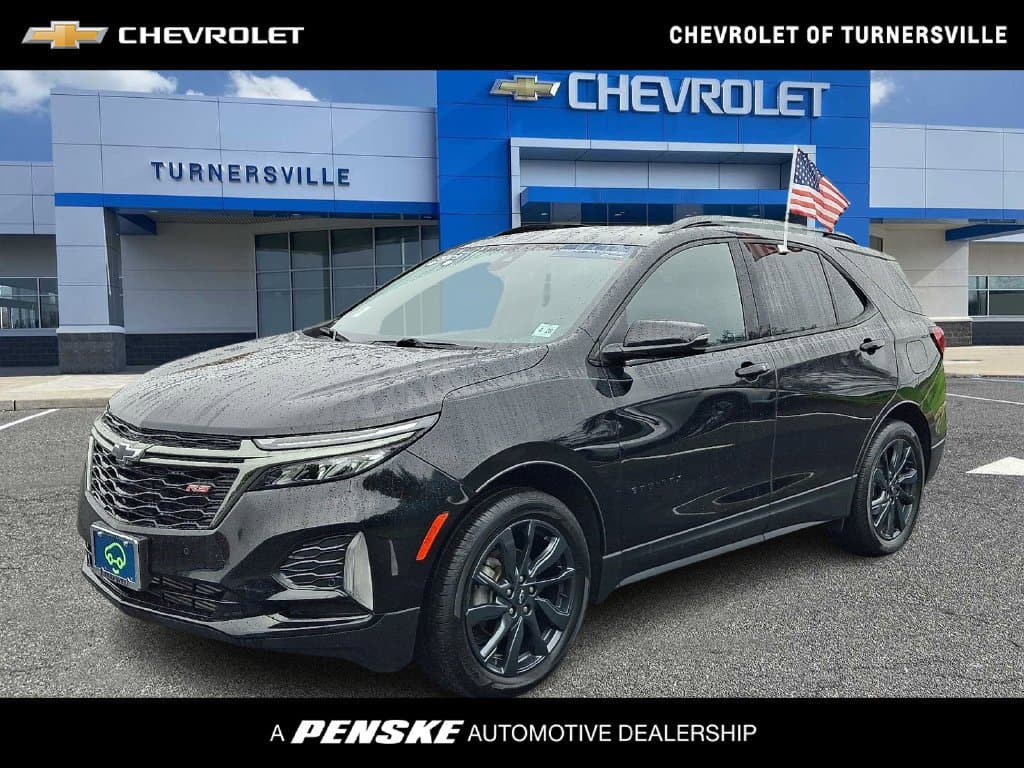 2023 Chevrolet Equinox RS — photo 1 of 33