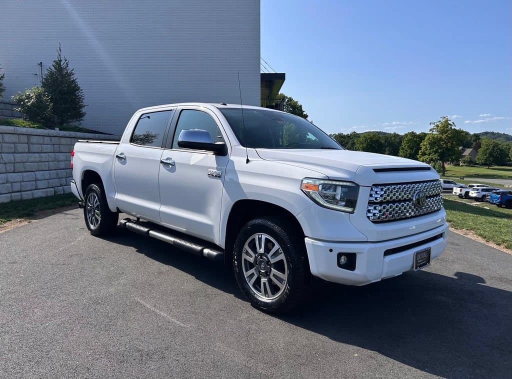 2019 Toyota Tundra Platinum 5.7L V8 — photo 1 of 43