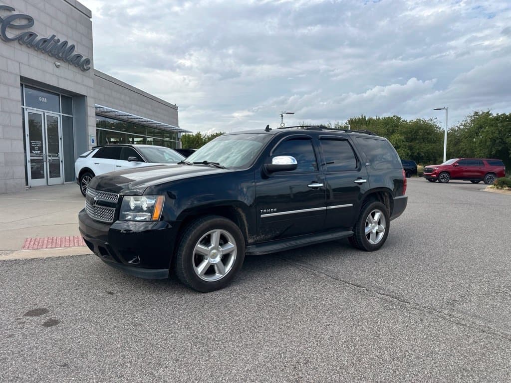 2011 Chevrolet Tahoe LTZ — photo 1 of 18