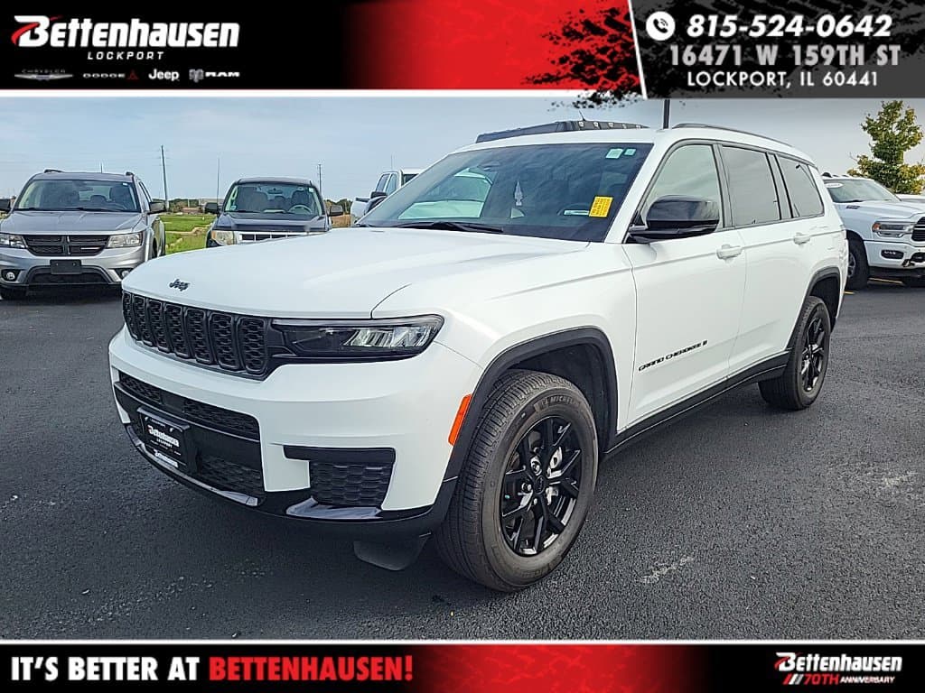2025 Jeep Grand Cherokee L Altitude X — photo 1 of 8