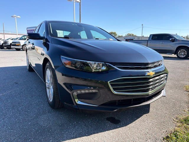 2018 Chevrolet Malibu LT — photo 1 of 7