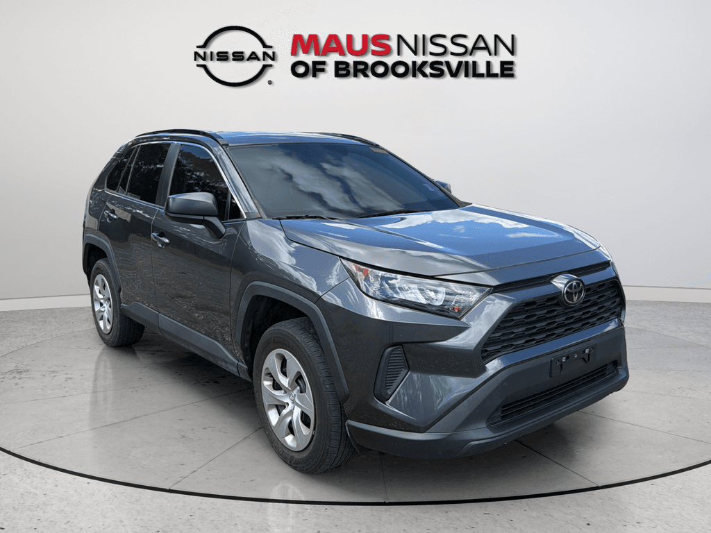 2021 Toyota RAV4 LE — photo 1 of 25